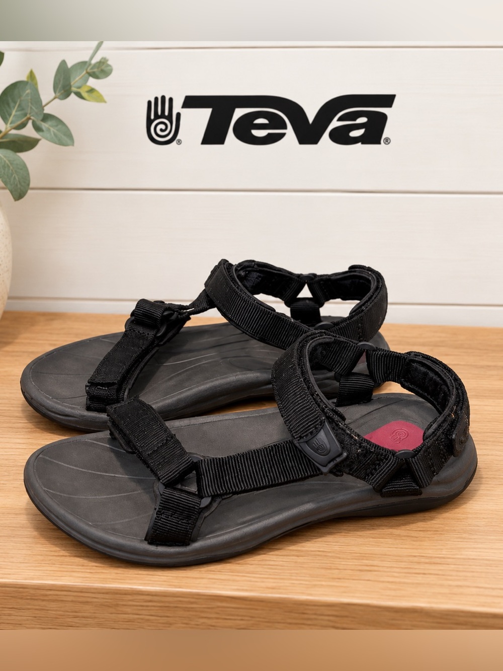 Teva Black Sport Sandals – Size 7.5
